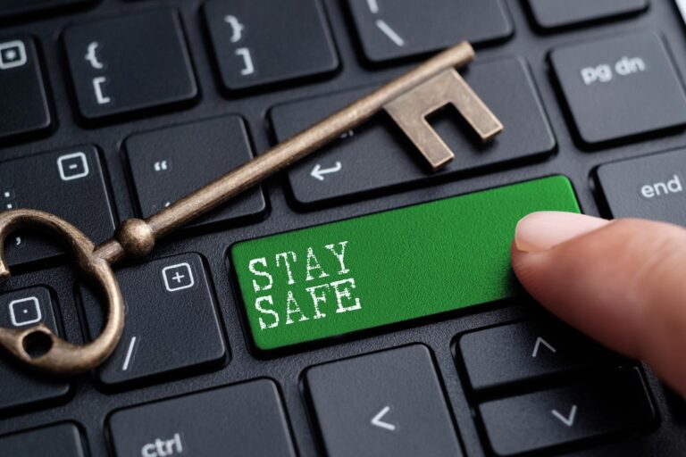 How to stay safe from scams in online slot gaming?