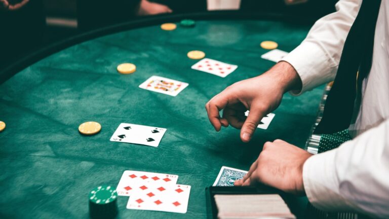 How to Gamble Responsibly: Tips for Safe Play