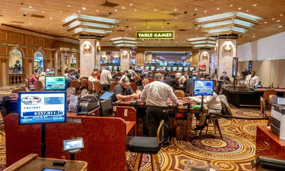 Are betting systems within lottery platforms built around draw periods?
